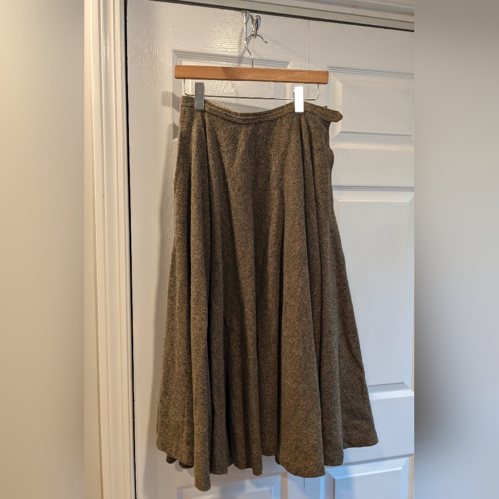 100% Wool tweed circle skirt + bonus silk underskirt!